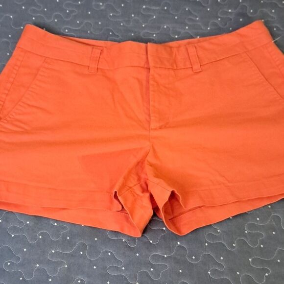 GAP Pants - Gap 3 inch pink shorts size 8